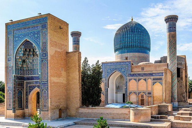 Bukhara and Samarkand from Tashkent: 2-Day Train Tour
